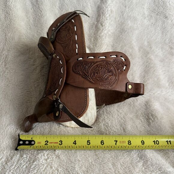 Realistic Tooled Miniature Small Leather Western Saddle 8” Long Doll Accessory - Picture 6 of 7